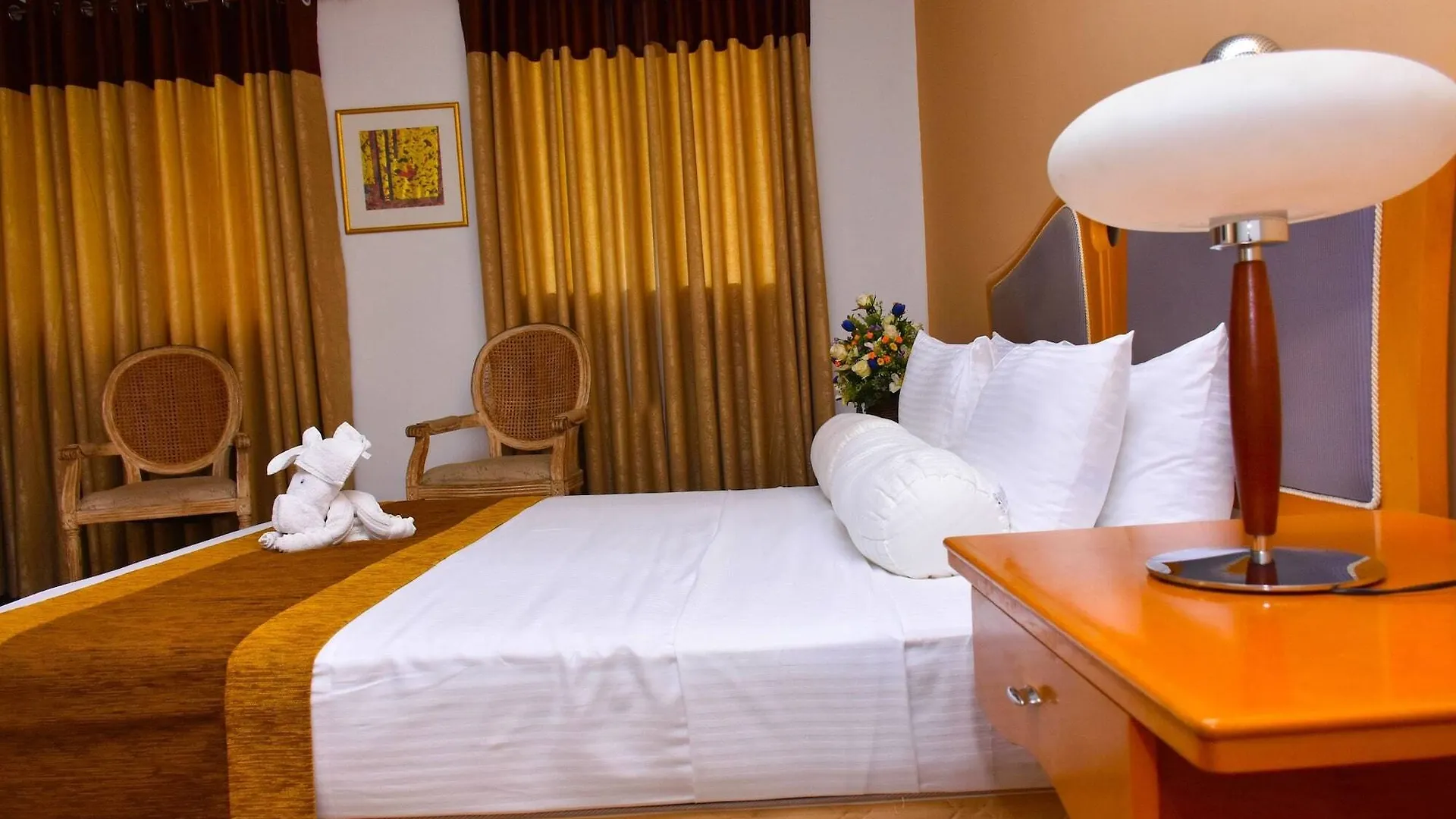 Aradhana Airport Hotel Negombo