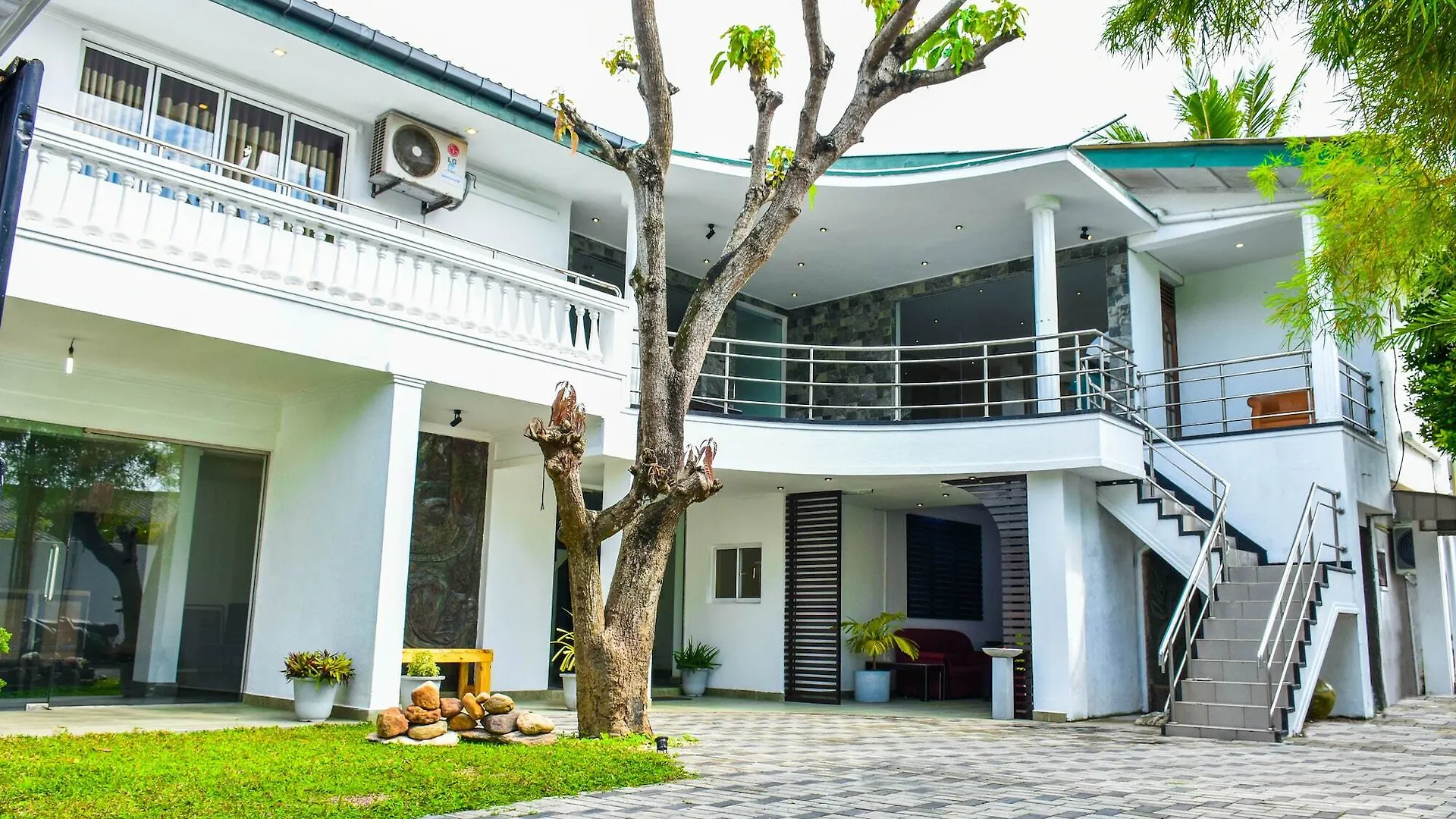 Aradhana Airport Hotel Negombo Sri Lanka